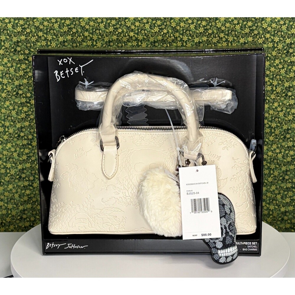 Betsey Johnson Chalk Embossed Skull Floral Satchel 3-Piece Set – XOGema Satchel - Picture 3 of 11